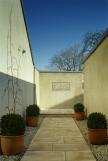 Hollick House, entrance sequence